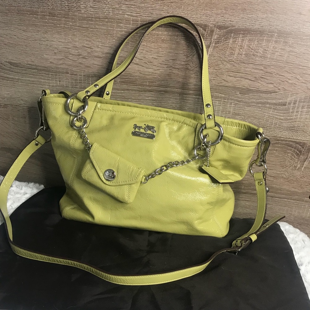 Coach Green-Yellow patent leather purse